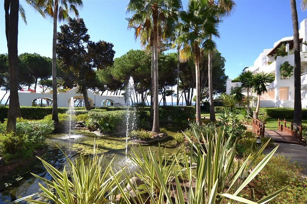 Urb. Alhambra Del Mar, Marbella Hotel Apartment