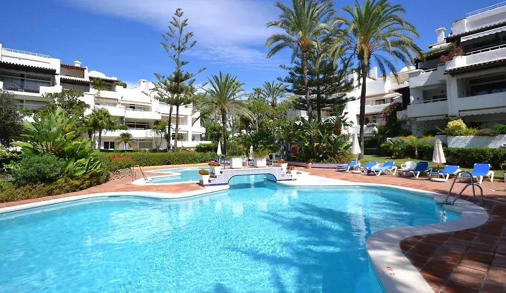 Urb. Alhambra Del Mar, Marbella Hotel Spain